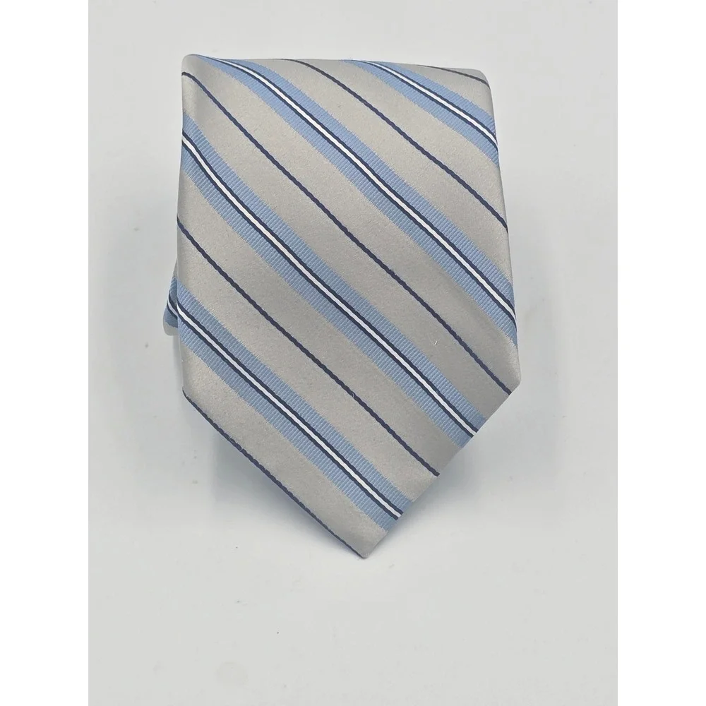 Haspel silk necktie